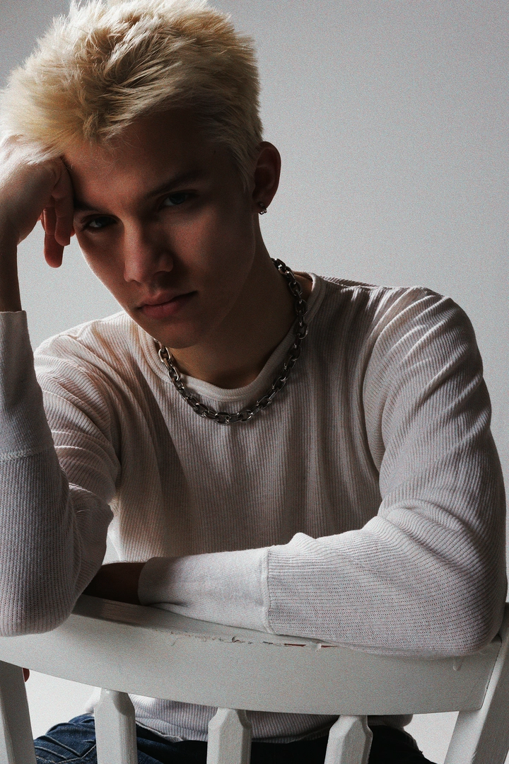 model gallery headshot