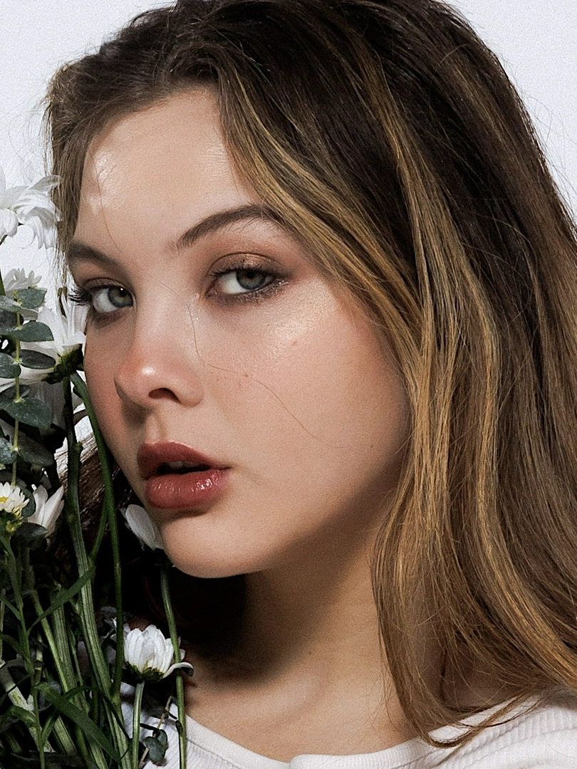 model gallery headshot