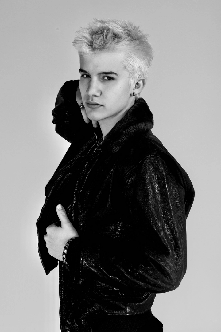 model gallery headshot